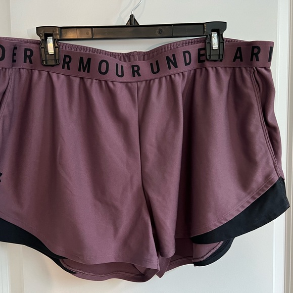 ☀️☀️Two XXL Under Armour running shorts.☀️ - Picture 5 of 7